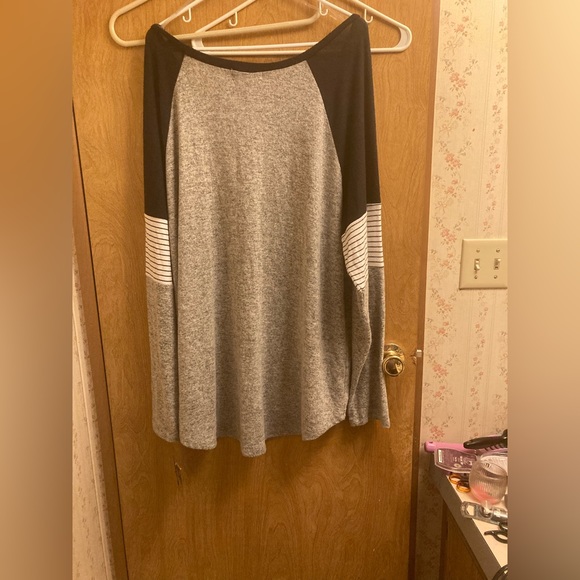 Chance or Fate Women’s light weight micro fleece sweater 3XL - Picture 2 of 7